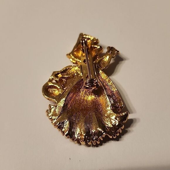 Vintage 1992 Avon unsigned enameled accent witch or lady scare crow brooch - Picture 3 of 4